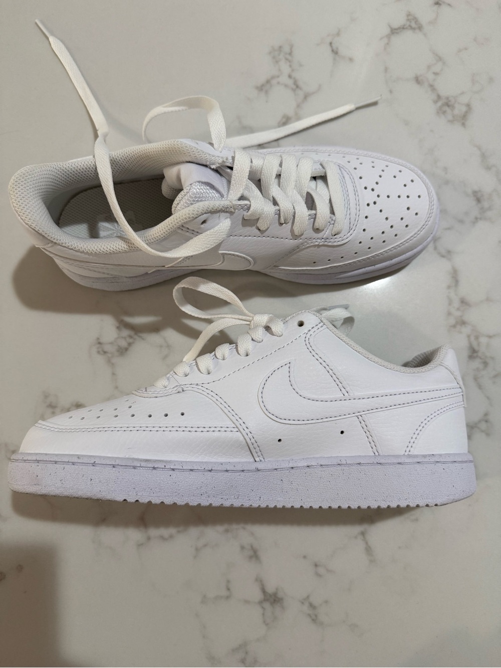 Nike White Women's Low-Top Leather Sneakers